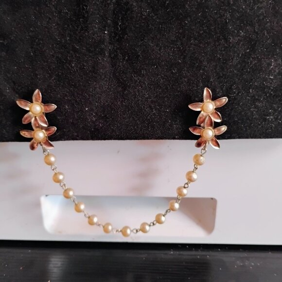 Vintage Floral sweater clip - Picture 1 of 4